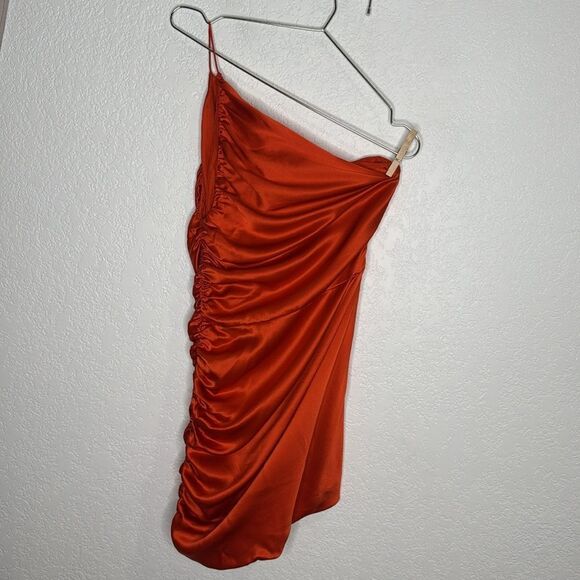 The Sei Silk ONE SHOULDER RUCHED MINI
DRESS- Orange Size 2 Revolve - Picture 6 of 15
